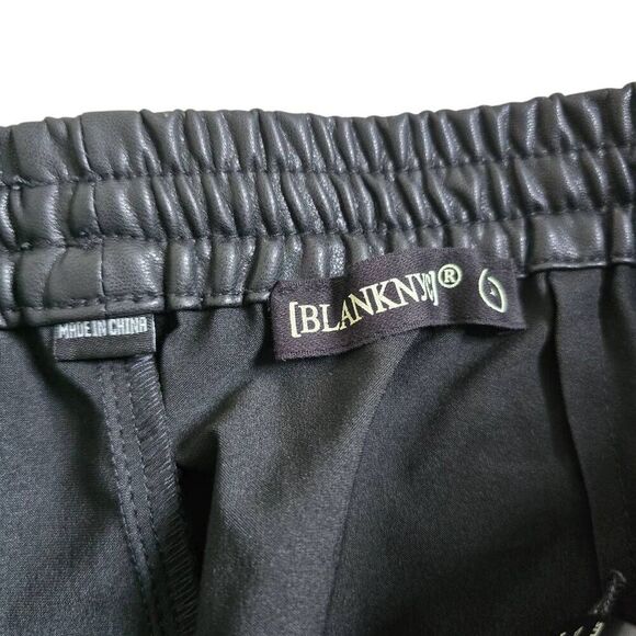 Blank NYC Jogger Pants Women's 1X Black Faux Vegan Leather Elastic Waist Drawstr - Picture 4 of 7